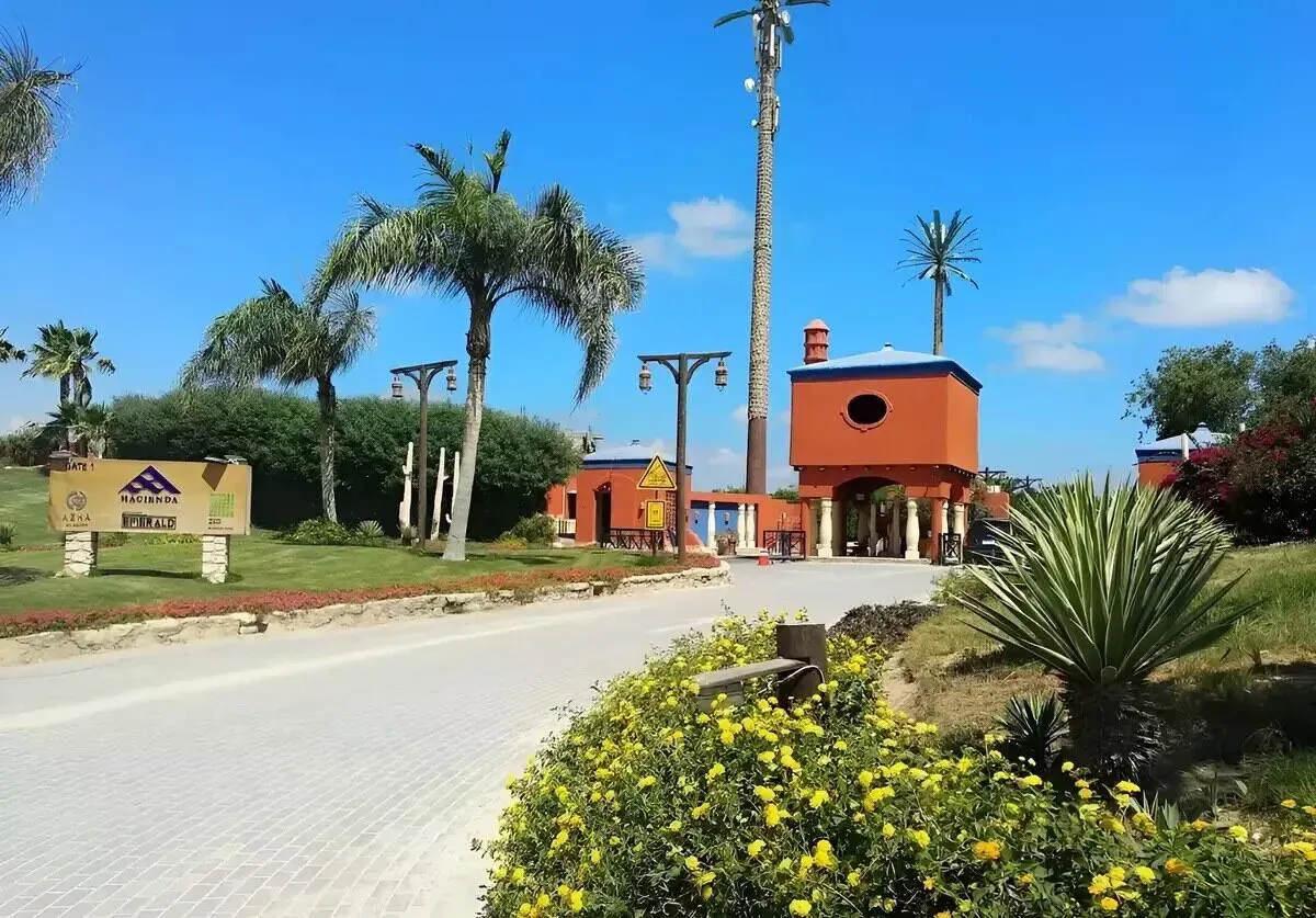 Hacienda Red